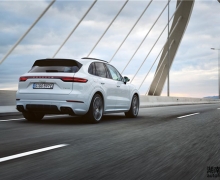ȫ±ʱCayenne E-Hybrid ȫλʻϵͳ