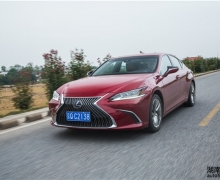 ϵ Լ׿˹ES 300h