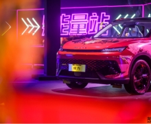 SUV ħУĴħ