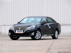 2012 V6 2.5L Royal Saloon