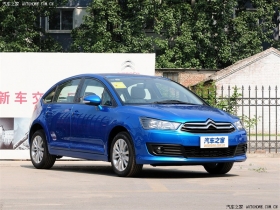 2012  2.0L Զ