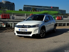 2015 1.6L Զ
