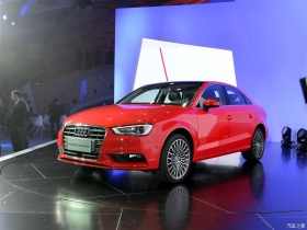 2015 Limousine 40 TFSI Զ